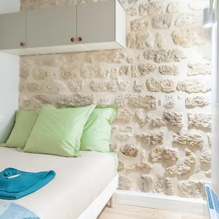 Lavie Maison Ac & Jacuzzi Париж