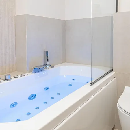 Lavie Maison Ac & Jacuzzi * Paris