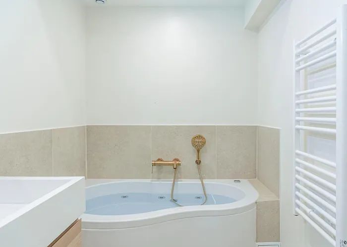 Lavie Maison Ac&jacuzzi Appartement