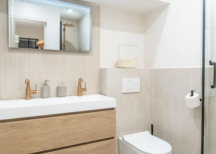 Lavie Maison Ac&jacuzzi * Paris